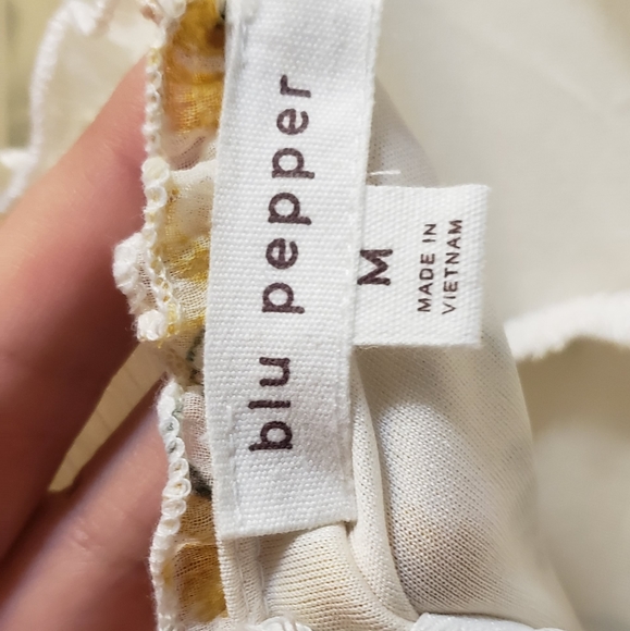 Cute Spring Dress - Picture 4 of 4